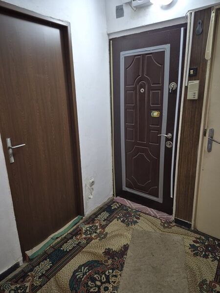 Eroii Revolutiei, metrou,